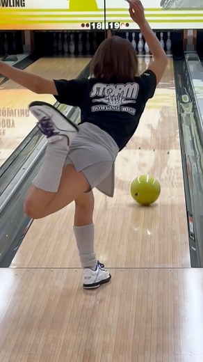 Aika Nc on Instagram: ". お疲れ様ですʕ·ᴥ·ʔ 最近はイベントの為にも 練習を頑張っていたので… 少しアベレージが上がりました🎳 岩見彩乃プロが【んーっま💋】の ダブルバージョンを考えてくれたけど まだ習得出来ずにいます… たくさんお披露目できるように これからもたくさん練習頑張る♡ 📍ウニクスボウル 様 《 投球ボール 》 OPTIMUM IDOL™ GLOW 【オプティマム・アイドル・グロウ】 ROTOGRIP-ロトグリップ @rotogripbowling 株式会社 ハイスポーツ社 様 ☑︎ https://hi-sp.co.jp/ ☑︎ https://x.com/hi_sp_bowling ☑︎ https://www.instagram.com/hi_sp_bowling @hi_sp_bowling ＼チャンネル登録お願いします🤍／ ☑︎ YouTube 【 #バイク女子ボウラーあいか 】 ↳ https://www.youtube.com/@NC_AIKA ☑︎ BOWLING HIGH （ウェア） ↳ https://lit.link