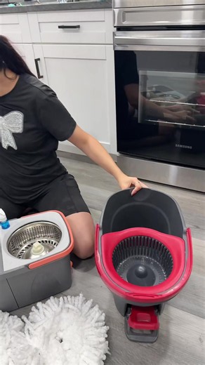YASHE Spin Mop & Bucket Set — Foldable Space-Saving Cleaning