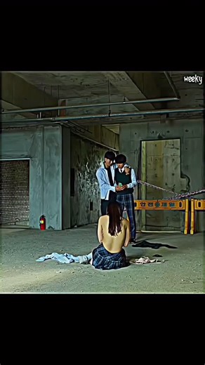 Deyvid Henrique/DramaVerse on Instagram: "🧟‍♂️🚨 QUANDO O SINAL TOCA… MAS O QUE COMEÇA É O FIM DO MUNDO. 🔔 QUER MAIS RECOMENDAÇÕES QUE VICIAM? Segue @Drama_verse e ativa as notificações — aqui só entra dorama que prende de verdade. Em “Todos Nós Estamos Mortos”, um vírus explode dentro de uma escola e, em minutos, o lugar vira um inferno. Alunos presos, corredores tomados, amigos virando inimigos… e cada decisão custa caro. 😭🩸 É tensão do começo ao fim, com cenas brutais, reviravoltas e aque