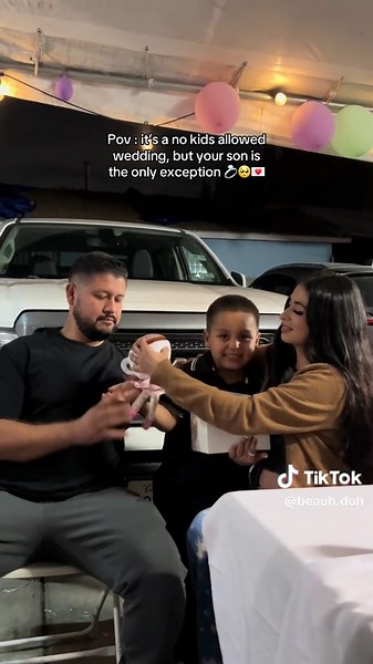 Adding ring bearer to his resume 🥹😂 #weddingplanning #ringbearerproposal #fypppp #paratiiiii