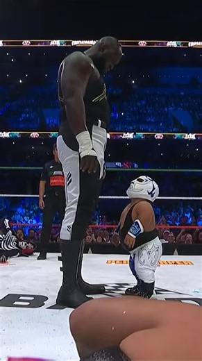 WWE on Instagram: "⏪ 2025: @thegiantomos vs. @microman_oficial was one of the most viewed moments of the year! Let's run it back sometime soon, @luchalibreaaa! 😂"