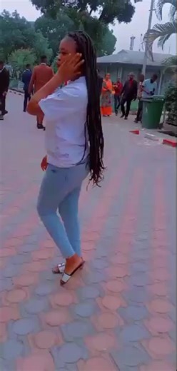 Une comptable certifiée ✌️🥰🥰 (@lacomptable3)’s videos with son original - Une comptable certifiée ✌️🥰🥰