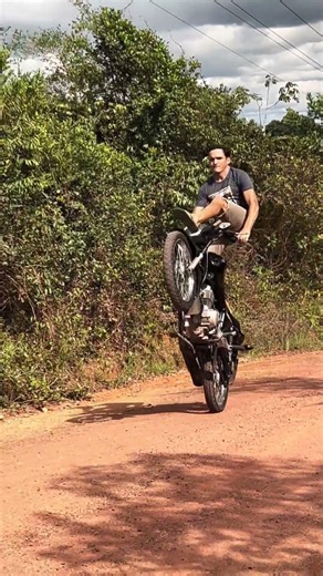 A wheelie on the slope 😍