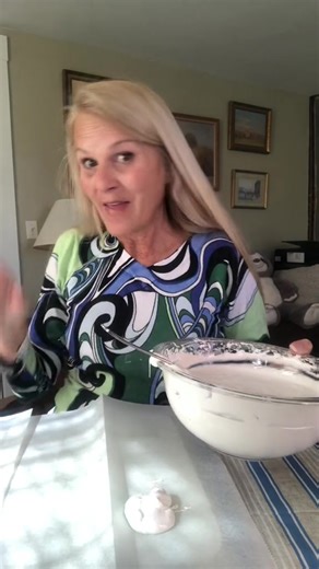 Homemade Vintage Divinity Candy #bonniesullivan #recipe #homemade #trending #food #trying #vintage #candy #easy