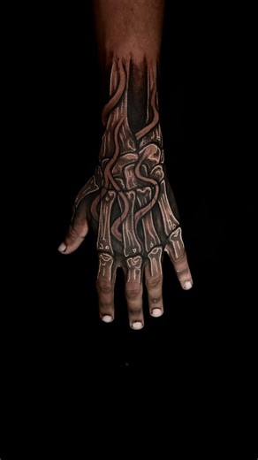 Houston Tattoo Artist on Instagram: "How to Draw + Tattoo the Perfect Skeleton Hands ☠️ - #skeleton #bones #xray #tattooideas #tattooinspo #perfecttattoo #uglytattoos #halloween #skeletonbones #skeletonhand #bonehands #handtattoo #htx #houstontattooartist #tattooartist #houstonartist #smallbusiness #tattooshop #tattiikw"