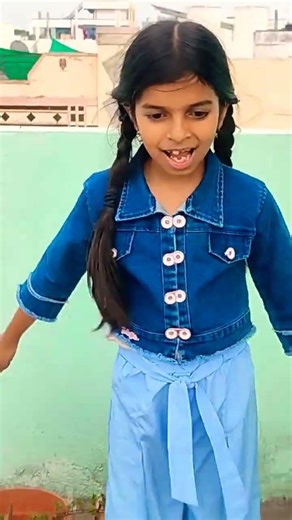 Aank mare... o ladki aank mare