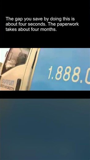 How did this insane crash even happen? in USA 🇺🇸 — unbelievable