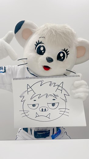 ライナ on Instagram: "⭐️ せつぶんのときに、レオにプレゼントしたオニさんは、 1がつの インスタライブのときに ライナとみんなで つくったもの💙 おもしろいおかおのオニになっちゃったから レオの はんのうが たのしみだったのーっ🎵 いっしょに つくってくれたみんな、ありがとうね💕 たのしかったから またやろーっ！ #seibulions #埼玉西武ライオンズ"