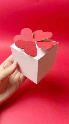 Crafting a Heart-Shaped Gift Box with Cricut