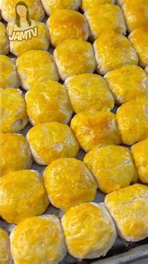 THAT GOLDEN HOPIA PERFECTION! 🥮💛🔥 | @jamtvyt