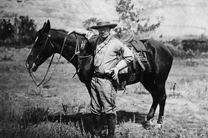 5 of the Greatest Hunters in American History