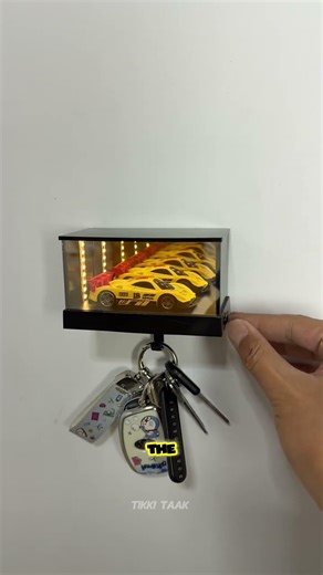 This Key Ring Is Next-Level Premium 😲🔑🚗 ~working~arts kills #wood #shorts #shortsviral