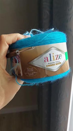 Crochet Fingerless Gloves Pattern from LuciaGloves