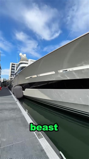 World’s Largest Sportfishing Yacht Is Finally Here. #FishingYacht #SuperyachtLife #YachtTour #FishingBoat #MegaYacht #us#foryoupage | HOT BOAT