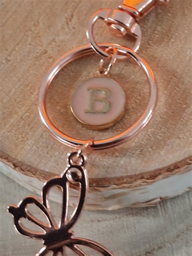 Huguk.etsy.com Handmade Unique Gifts #handmade #uniquegiftideas #viral #smallbusiness #keyrings