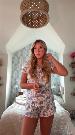 haven’t done one of these in a bit !!!! #gdwm #clothes #routine #work #fyp @suuksess_official