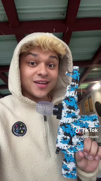 Replying to @alexthegameboytv i made the soda tower bigger! 🗼🔫💦 Should I add another row of soda cans?! #sodacantower #waterbeads #gelballblaster #ballblaster #grow