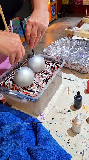 My Water Marbling Christmas in July Bauble Workshops are full 😀🎄. But if you want to have a go learning yourself, pop over to my YouTube channel. Link in bio. . . . . .#teachersofinstagram #creativeart #christmasornaments | Raynbow Crow Studios