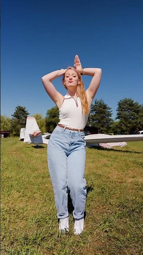 Poli - bunny boy dance trend (chiki chiki)