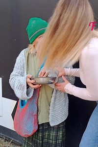 80K views · 1.9K reactions | A beggar lady's day is brightened by a spontaneous gesture | Indonesia Raya | Facebook