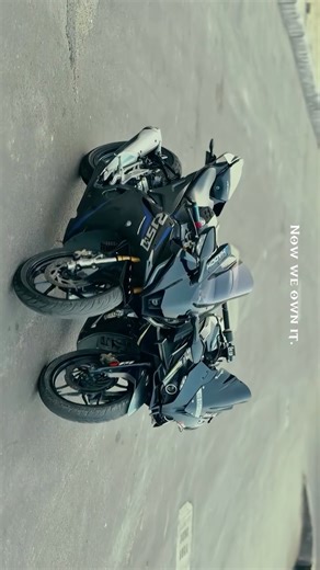 🇦‌🇾‌🇦‌🇳‌ on Instagram: "📈.. . . Follow @the_shadow_9.0.0 . . #viral #yamahar15v4 #india #tranding #reelsvideoシ"