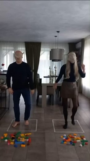 6K views · 323 reactions | Springend het weekend in Fijn weekend allemaal 珞 #fypシ #foryou #couplegoals #challenge #couplechallenge #powercouple #zanger #cottoneyejoe | William Burg | Facebook
