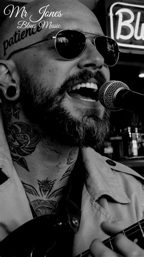 Whisky barato: Blues en español