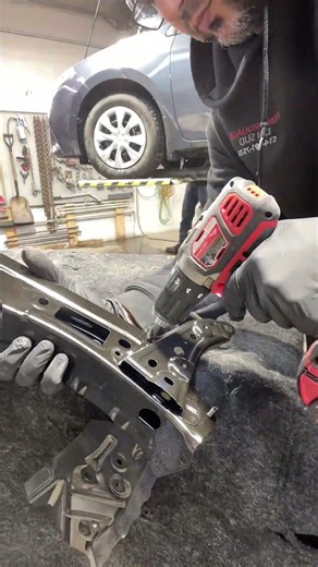 Subaru Outback 2022 support fender removal #fyp #autobodyrepair #tutorials #bodywork