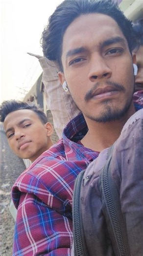 #music #song #train #viral #mumbaimasti #shortsfeed #localtrain #shorts #subscribe #travel #mumbai