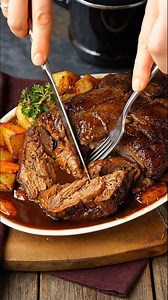 I was this close to giving up on cooking beef roasts—until I found this trick. Now my family begs for it every Sunday! 🍽🔥 Full recipe 👇 💬 | Delish Recipes