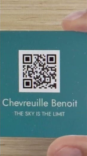 Je modernise ma carte de visite par un côté plus pratique.