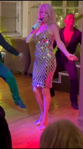 Sian Lesley Dinner Show at the Ritz https://www.theritzmadeira.com/livewebcam.html | madeira-web.com