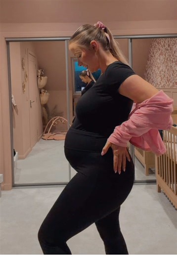 33 weeks pregnant 🤰🏼 #33weekspregnant #33weeks #babybump #babymama #pregnancy