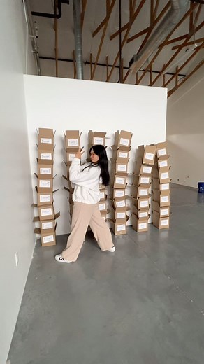 Fish4Ever | this is how i keep the fishies warm while they’re being shipped (i also add heat packs to each order) :) 🌤️📦🐠✈️ . . . . #fish #guppyfish... | Instagram