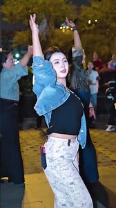 チベットの美人#藏族舞 #Tibetandance#チベットダンス#티베트족 무용#Dansetibétaine#TibetischerTanz#Danzatibetana