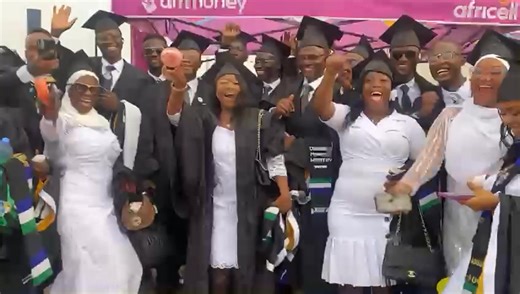 Social Work graduate den tak de game personal | Pessima MorieTv