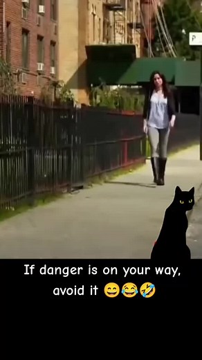 Funny Urban Prank Involving Clown and Horror Character