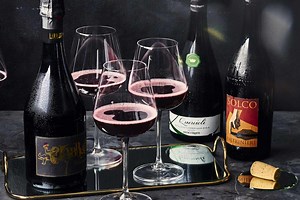 This Love-Hate Red Is the Sparkling Wine of the Summer