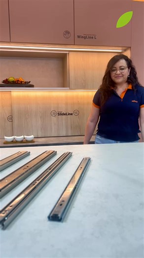 🔧 ¿Sabías que existen diferentes tipos de rieles para tus muebles? 👀 Descubre cuáles son y elige el ideal para tu proyecto: Tipo Z, hidráulicas, cierre elnto y push to open. ✨ Haz que tus cajones sean más resistentes, prácticos y modernos. 👉 Cuéntanos en los comentarios: ¿qué tipo de riel prefieres usar? ¡La solución completa, Edimca lo tiene! 🧡 #Carpintería #DiseñoDeInteriores #TipsEdimca #SolucionesEdimca #MueblesModernos | EDIMCA