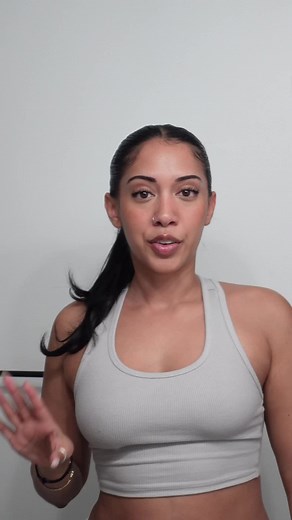 Straight back to curly tips 🖤