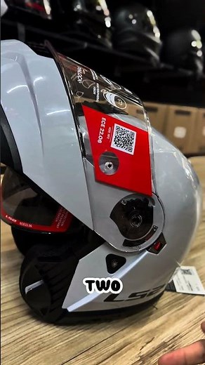 New flip up helmet Ls2 Strobe 2