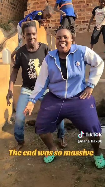 New dance challenge by somebody from queen sheebah #viralditiktok #nostalgia #entretenimiento @Queen Sheebah 👑 @Wakiso Dance kids UG