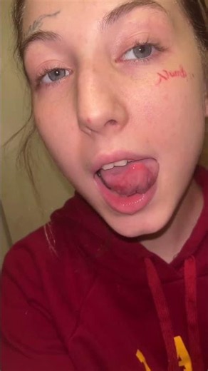 Long Tongue girl #asmr #asmrvideo #asmrsounds #asmrcommunity