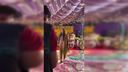 Viral video: Pakistani girl grooves to 'Mera Dil Ye Pukare' at wedding function, internet mind-blown
