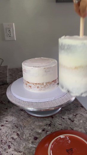 How to Stack a Two-Tier Cake for Beginners