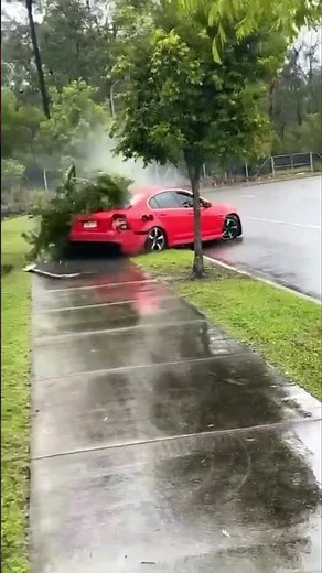 Typical Holden Driver 🤦‍♂️