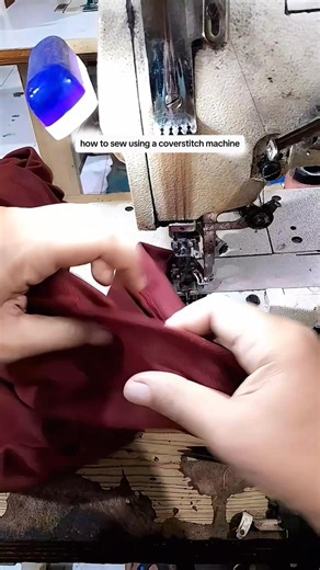How to sew using a coverstitch machine. #reels #sewing #coverstitch #tutorsewing #costura #fyp | Rus Tandi