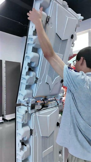 Deploy it using a folded configuration. #ledtors #ledwall #eagerled #leddisplay #foryou