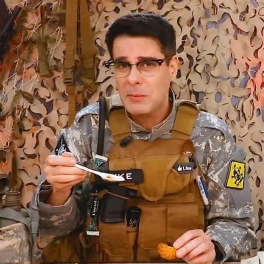 Probé la peor ración de comida militar de USA 🇺🇸 … ¡Ya en Curiosidades con Mike, en YouTube! | Curiosidades con Mike