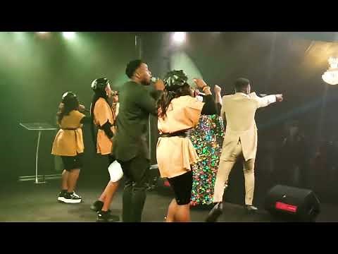 THE HOTTEST ARIARIA IN THE WHOLE WORLD! MR M & REVELATION'S TEAM TURNED CHURCH UPSIDE DOWN! Band Cam
